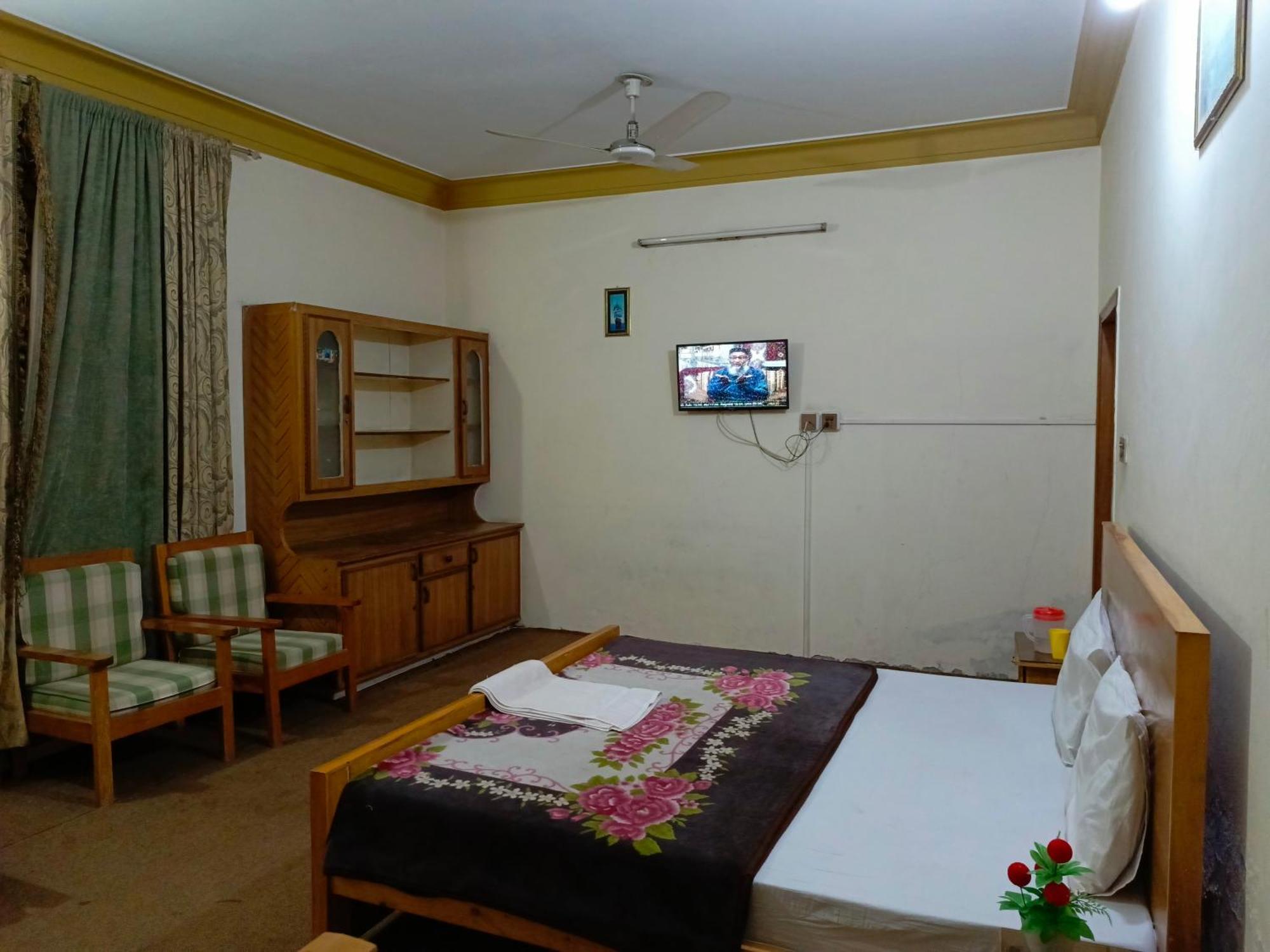 See Motel Музаффарабад Экстерьер фото