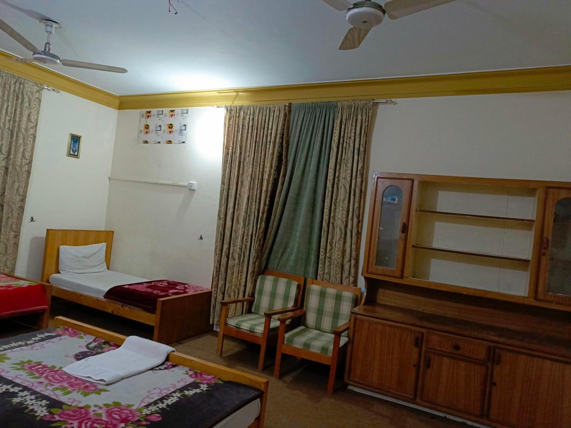 See Motel Музаффарабад Экстерьер фото
