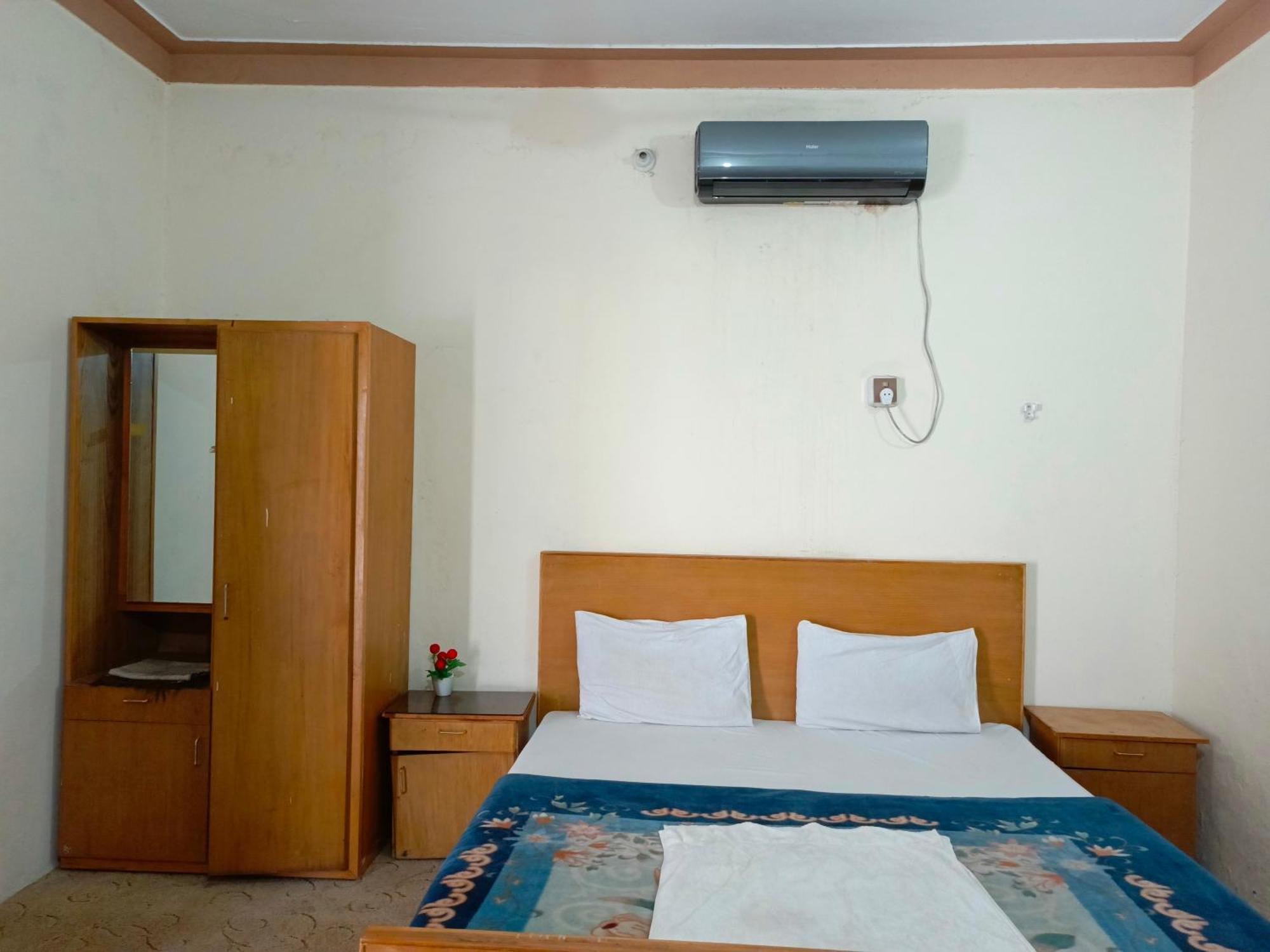 See Motel Музаффарабад Экстерьер фото